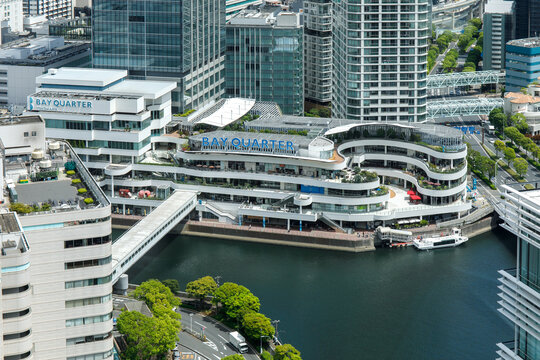 横浜ベイクォーター BAY QUARTER（神奈川県横浜市神奈川区金港町）