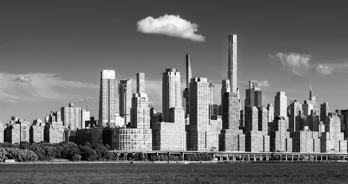 New York City view of Upper West Side skyscrapers and Riverside Park in Black and White. Manhattan skyline from the Hudson River