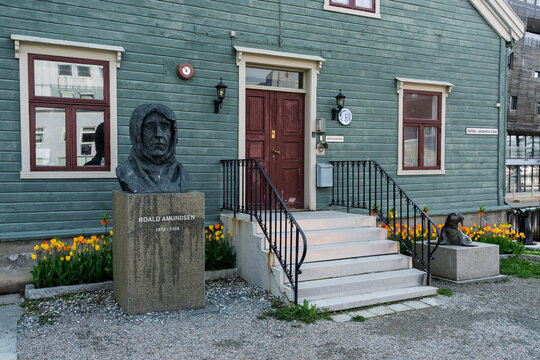 Roald Amundsen statue displayed outside the Polar Museum on Tromsoya Island in Norway