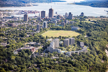 Obraz premium Aerial view of Plaine d'Abraham Quebec city and Quebec city in background