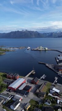Melbu, Vester&aring;len