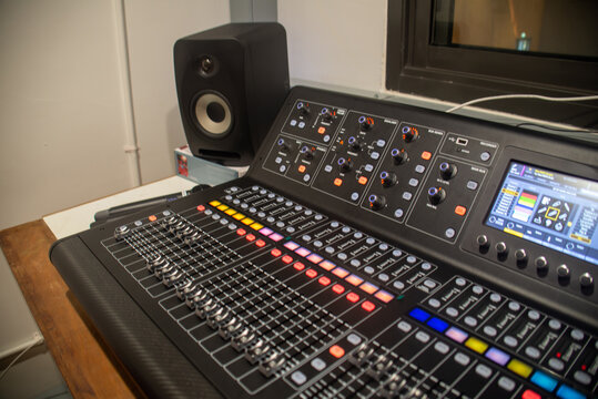 Professional Audio Mixing Console with Speakers