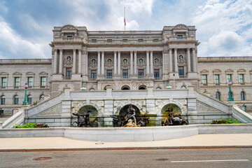 Obraz premium Court Of Neptune Fountain Before Library Of Congress Thomas Jefferson Building In Washington DC USA