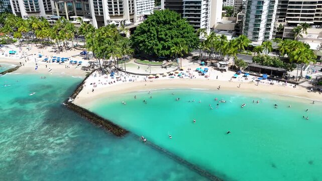 Waikiki Beach, Honolulu, Hawaii