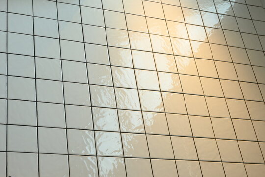 white tile surface, mesh grid structure with bold black line