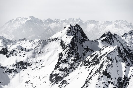 Peaks and mountains in winter, Sellraintal, Stubai Alps, K&uuml;htai, Tyrol, Austria