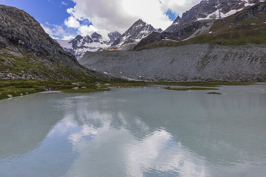 Glacial lake below the Moiry glacier, near Grimentz, Val d'Anniviers, Valais Alps, Canton Valais, Switzerland