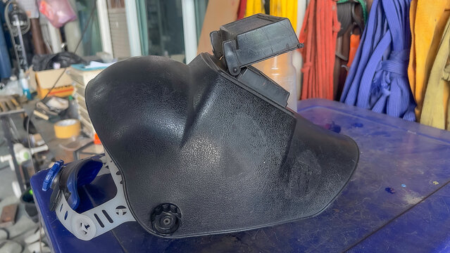 welding mask with black safety glass