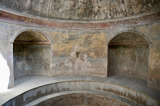 Circular Frigidarium or Cold Water Room in Ancient Pompeii Forum Baths