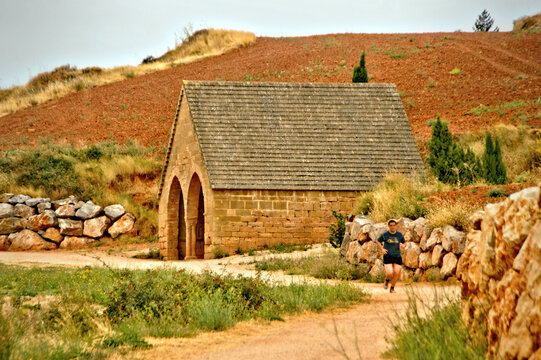 Pilgrims' Refuge: Approaching the Historic Fuente de los Moros in Villamayor de Monjard&iacute;n, Spain