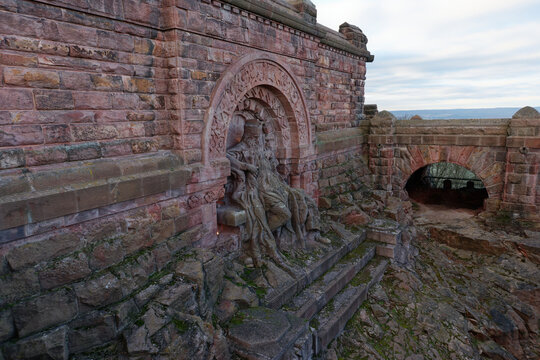 Th&uuml;ringen - Kyffh&auml;user - Kaiser-Wilhelm-Nationaldenkmal - Barbarossa