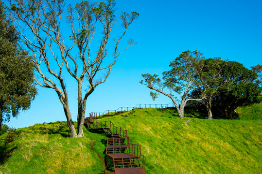 Mount Eden Walking Path in Auckland - New Zealand
