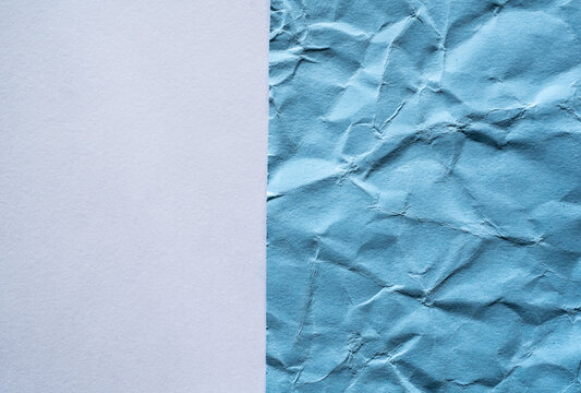 Fondo abstracto de papel blanco y papel azul arrugado con textura, dise&ntilde;o minimalista para publicidad y proyectos creativos