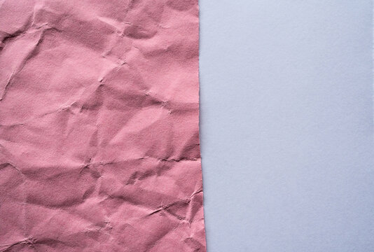 Fondo abstracto de papel rosa arrugado y papel blanco con textura, dise&ntilde;o minimalista para publicidad y proyectos creativos