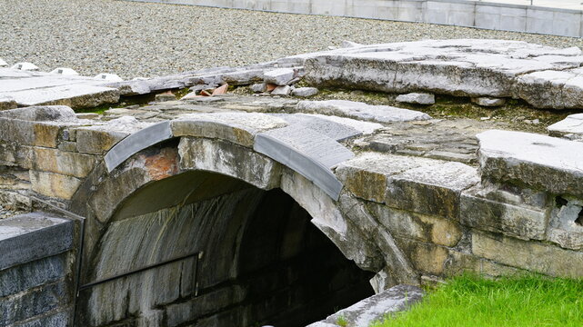 old stone bridge