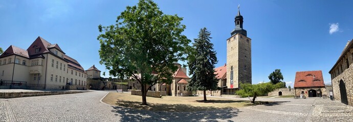 Querfurt: die burg, das Rathaus und die Stadtkirche © Jens