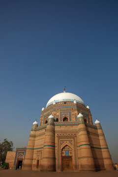 Shah Rukan Alam Tomb