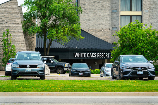 Niagara‑on‑the‑Lake,, ON - Jun 29, 2026: Exterior view of White Oaks Resort & Spa located at 253 Taylor Road in Niagara‑on‑the‑Lake, Canadian luxury resort, spa & conference facility