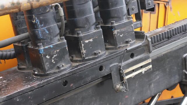 Horizontal drilling rig pistons powering precision