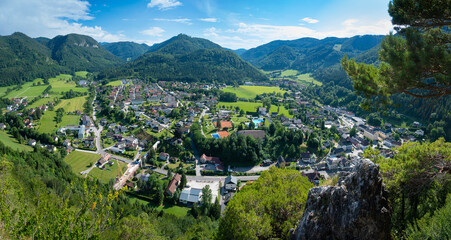 Mostviertelpanorama Gaming vom Kirchstein aus gesehen © fotofrank