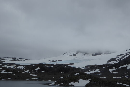 Gletscher an Norwegische Landschaftsroute Sognefjellet (FV 55)