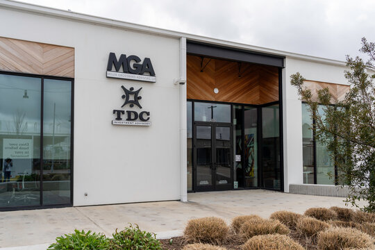 Houston, TX, USA - March 6, 2022: Miller Grossbard Advisors, LLP and TDC Investment Advisory office building on N Shepherd Dr. in Houston, TX, USA.