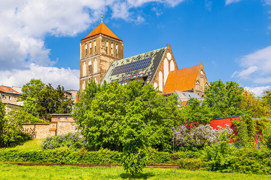 Blick auf die Nikolaikirche in der &Ouml;stliche Altstadt in der Hansestadt Rostock