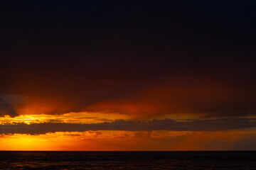 Fototapeta premium sunset over the sea