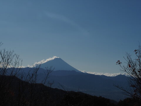 A natural autumn landscape photographed in late November at Shosenkyo Gorge in Kofu City, Yamanashi Prefecture, Japan.