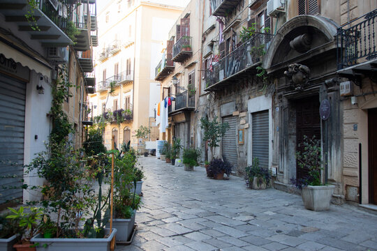 Palermo, Italy; January 1st: Streets in the old part of the city and traditional Sicilian shops.