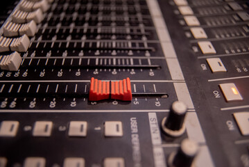 consola de audio fader principal © Juan Manuel