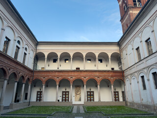Fototapeta premium the famous cloister of Sant'Antonio inside the Cardinal Ildefonso Schuster House in the historic center of Milan