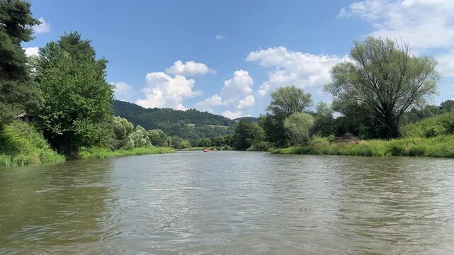 Rzeka Poprad, Muszyna, Beskid Sądecki.