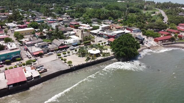 Mal Paso aticama, san blas nayarit, s&aacute;bado 18 de julio.