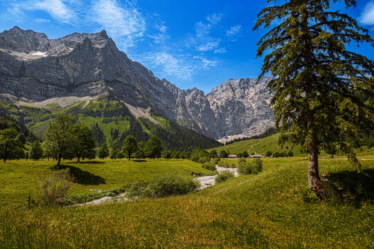 Gro&szlig;er Ahornboden im Naturpark Karwendel im Risstal ,Hinterriss, Tirol,&Ouml;sterreich