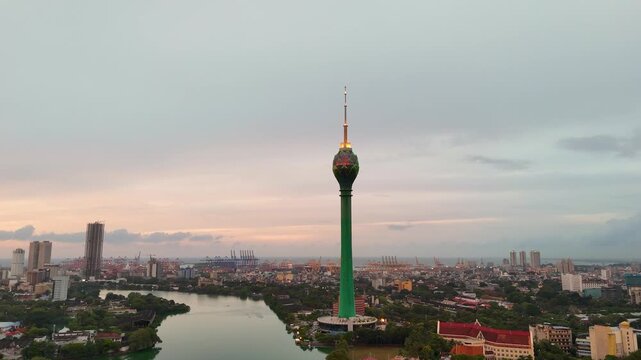 A dynamic hyperlapse capturing Colombo&rsquo;s bustling cityscape, modern skyline, waterfront and fast-moving urban life.