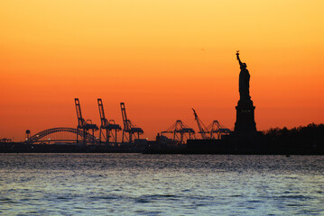 New York City Manhattan Statue of Liberty © Colors