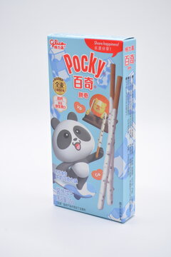 Glico Pocky Wonderland gift set panda milk chocolate flavor in Manila, Philippines