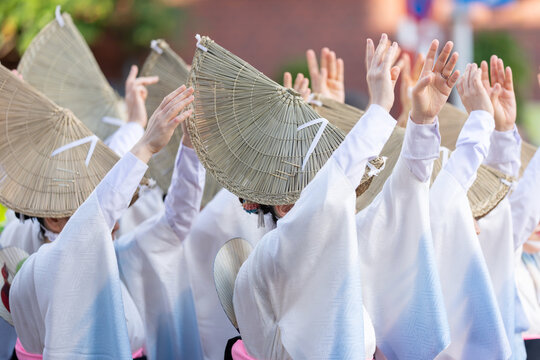 阿波踊り
