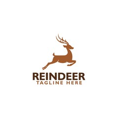 Reindeer logo icon isolated on white background © sljubisa