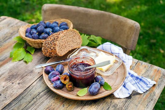 Plum jam