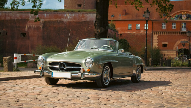 Mercedes-Benz 190 SL Roadster at Zitadelle Spandau