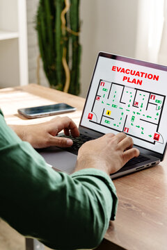User studies evacuation plan for emergency response at workplace