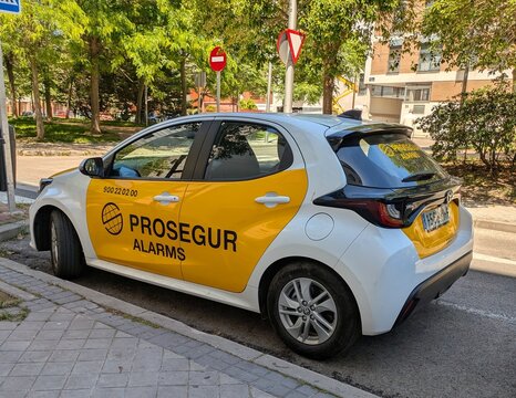 Autom&oacute;vil de la empresa de seguridad Prosegur Alarms aparcado en una calle de Madrid, Espa&ntilde;a, 19 de mayo de 2026