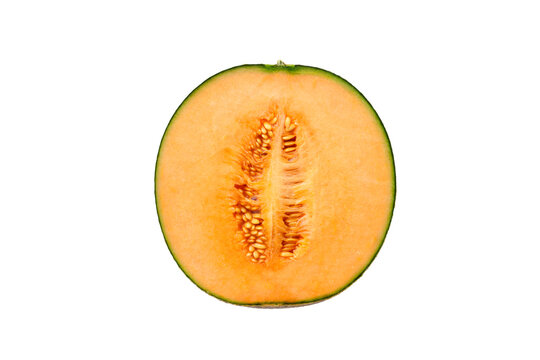 白背景に置かれたハーフカットの北海道産赤肉メロン Half cut orange flesh Hokkaido melon isolated on white background