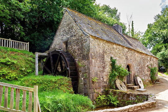 The mill at the &Eacute;comus&eacute;e des Monts d'Arr&eacute;e in Brittany
