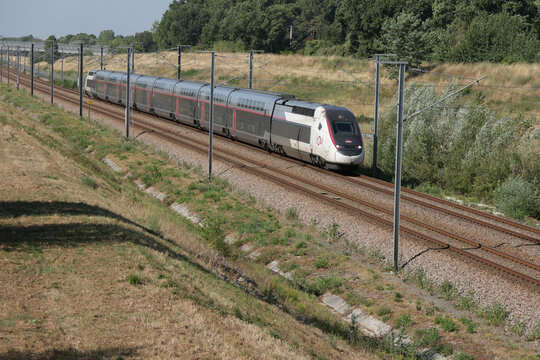 France &ndash; juillet 2026 : TGV INOUI de la SNCF sur la LGV SEA