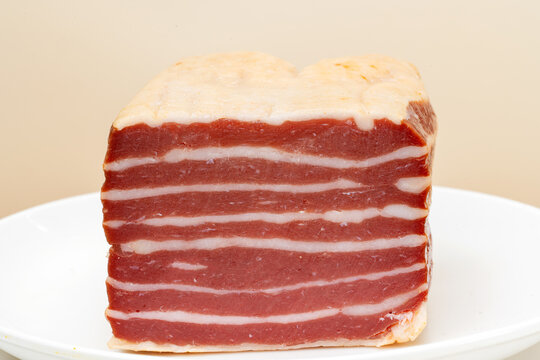 Cured carbonara pork macro