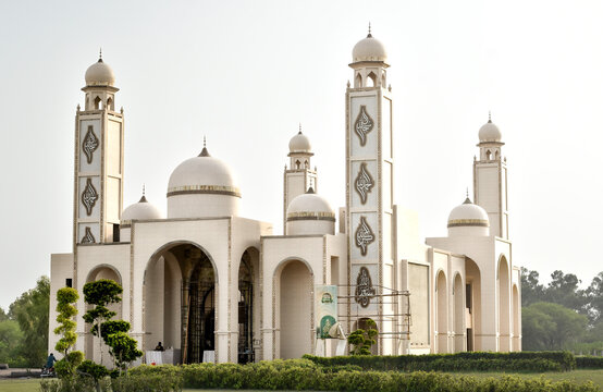 Mosque in the Iqbal Garden lahore