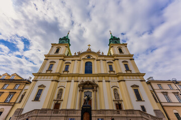 Obraz premium Basilica of the Holy Cross in Warsaw, Poland.